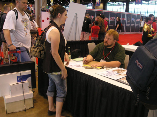 Adam Hughes doing sketches.